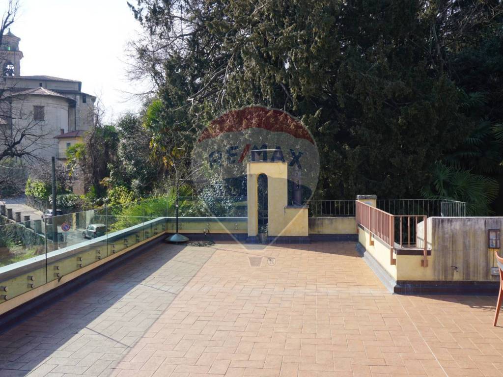 Casa indipendente a Besozzo in via indipendenza, 17 - Foto 4