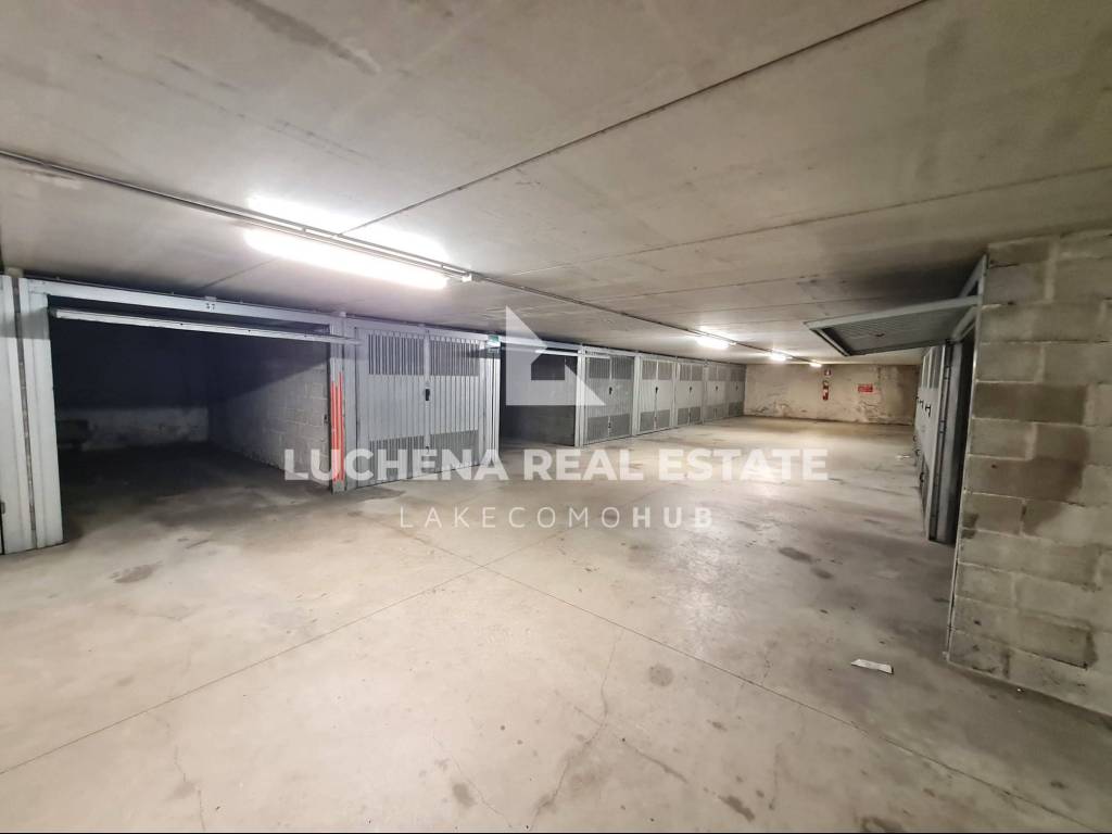 Box / garage a Como in Via Italia Libera, 16 - Foto 4