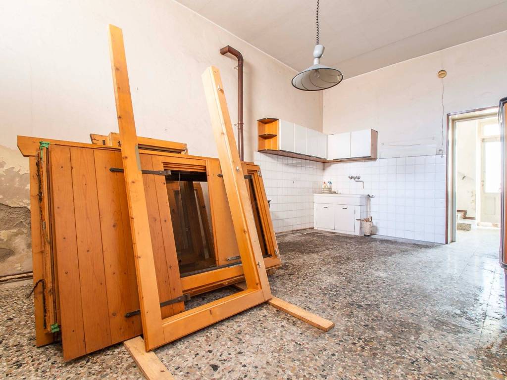 Appartamento a Gorla minore in Via Francesco Raimondi - Foto 4