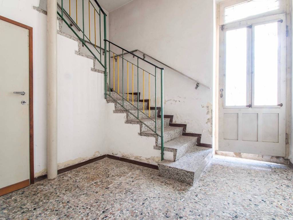 Appartamento a Gorla minore in Via Francesco Raimondi - Foto 5