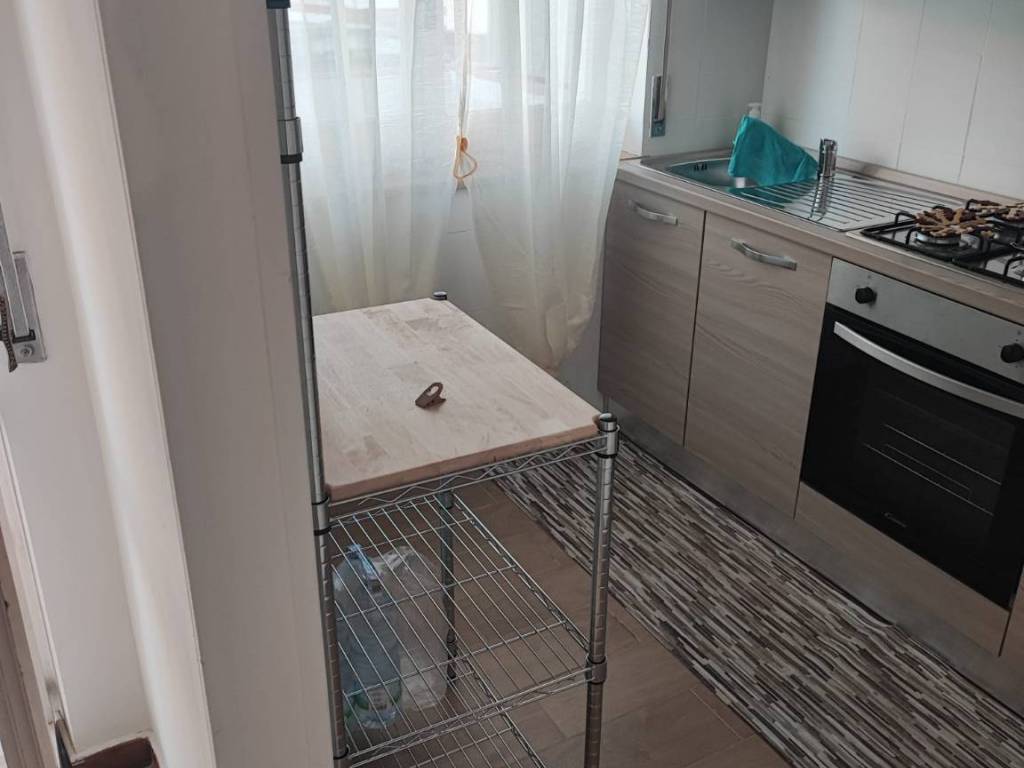 Appartamento a Catanzaro in Via Martiri di Cefalonia - Foto 4