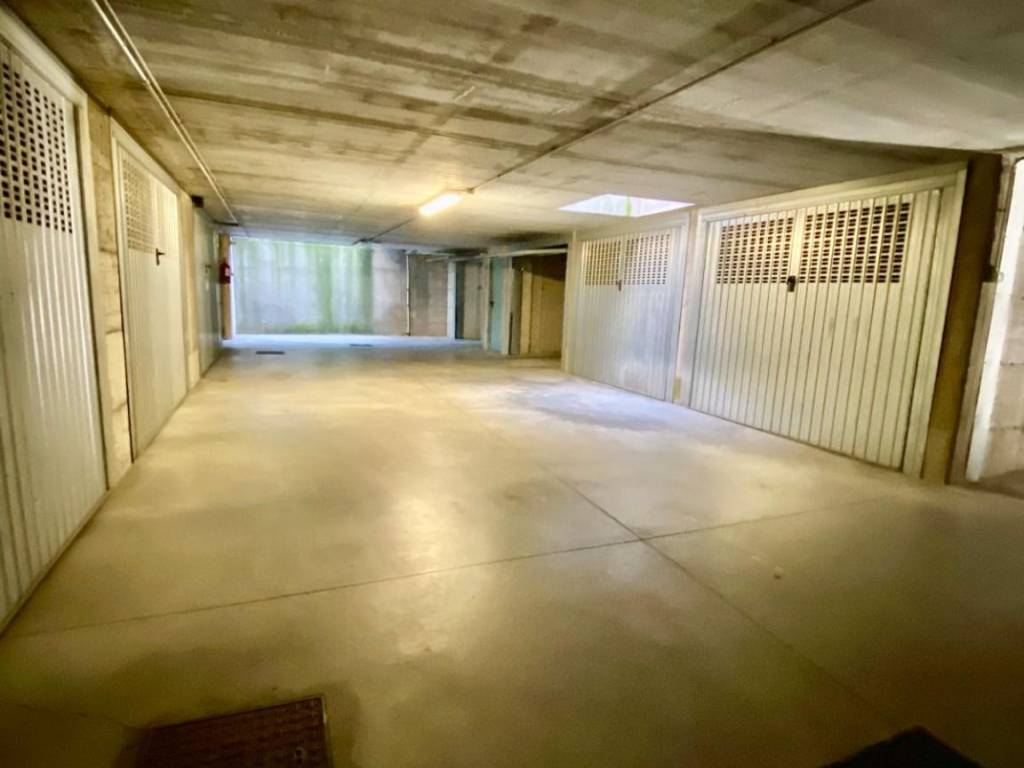 Box / garage a Olgiate comasco in Viale Trieste - Foto 3