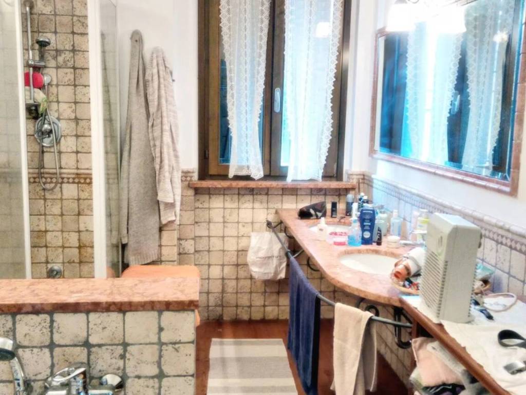 Rustico / casale a Castelletto sopra ticino in Beati S.N.C. - Foto 4