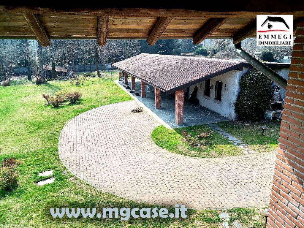 Rustico / casale a Castelletto sopra ticino in Beati S.N.C. - Foto 5