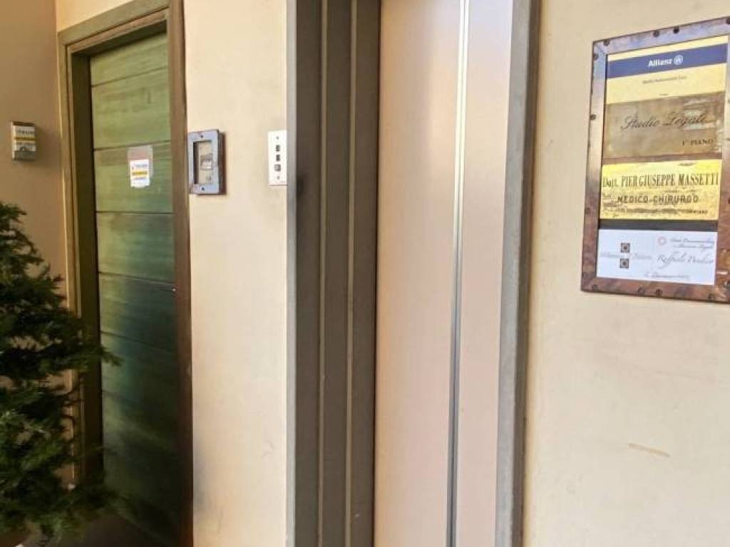 Appartamento a Rovato in PIAZZA CAVOUR, 3 - Foto 4