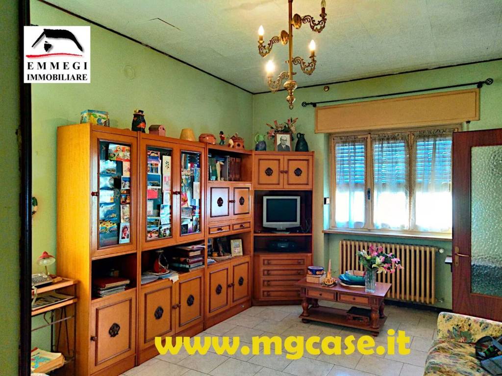 Villa a Castelletto sopra ticino in Via Sivo - Foto 3