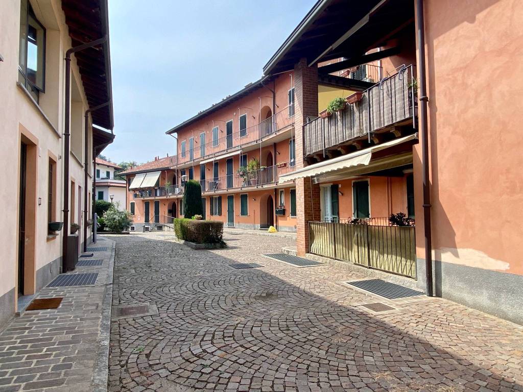 Appartamento a Imbersago in Via Garaversa, 26 - Foto 2