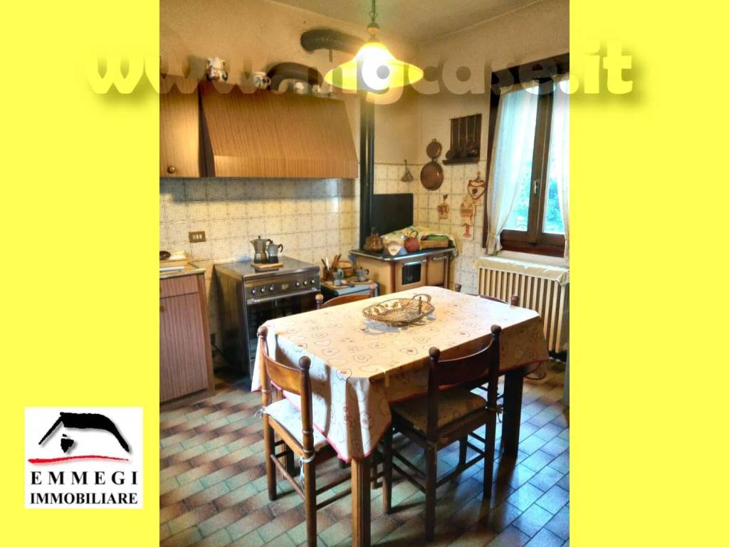 Villa a Castelletto sopra ticino in Via Riale S.N.C. - Foto 4