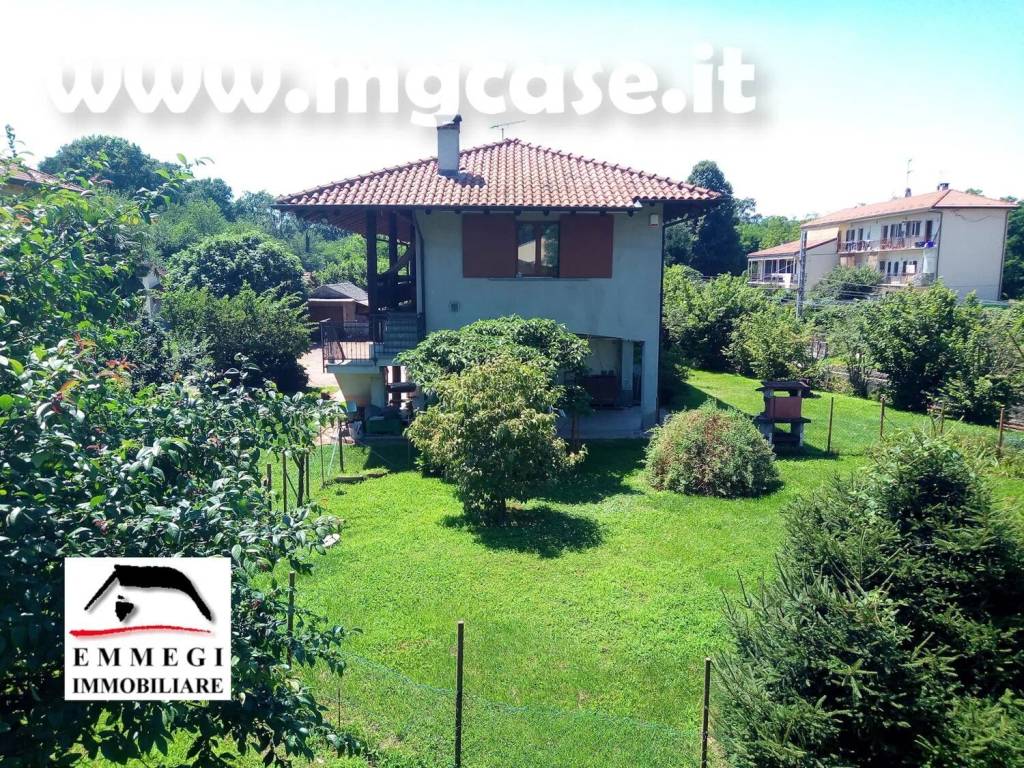 Rustico / casale a Castelletto sopra ticino in Via Riale S.N.C. - Foto 3
