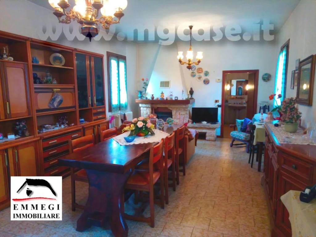 Rustico / casale a Castelletto sopra ticino in Via Riale S.N.C. - Foto 5