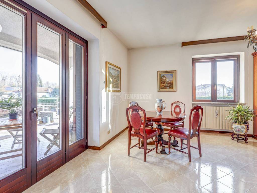 Villa a Casorate sempione in Via Trieste - Foto 4