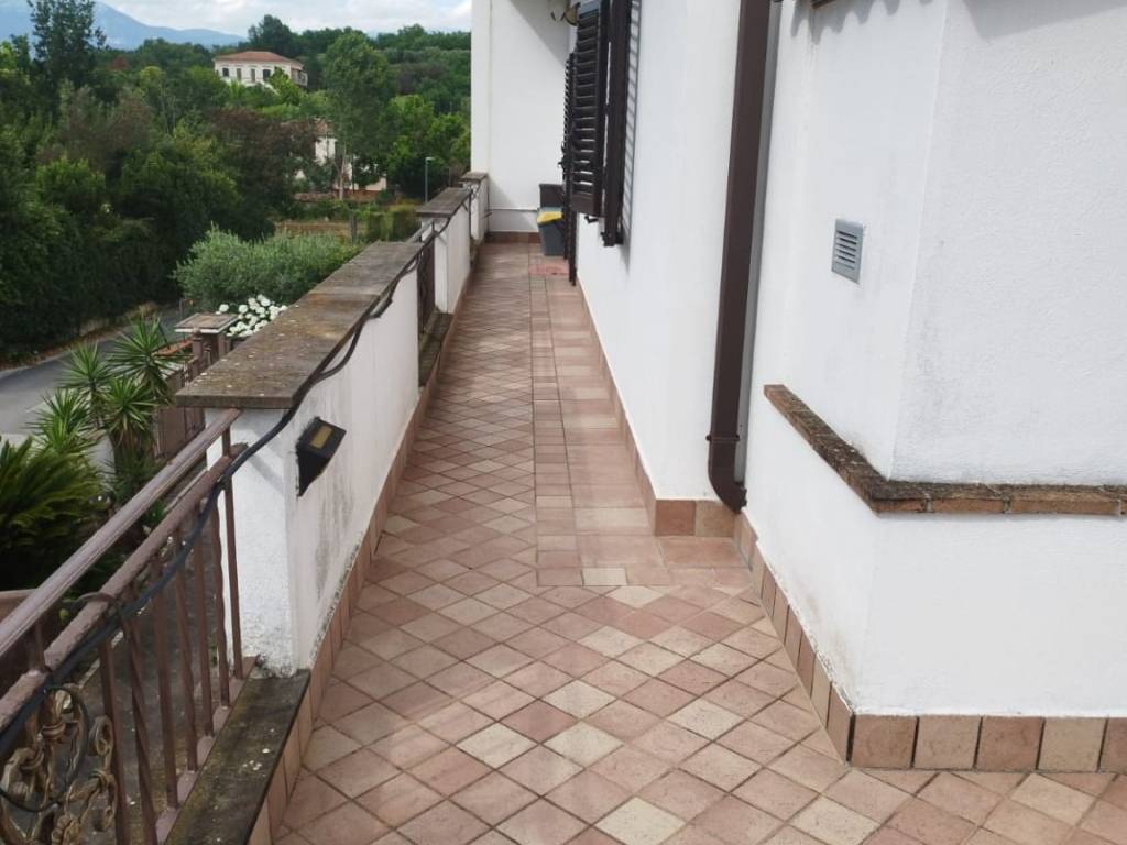 Villa a Frosinone in Via Casilina Nord - Foto 4
