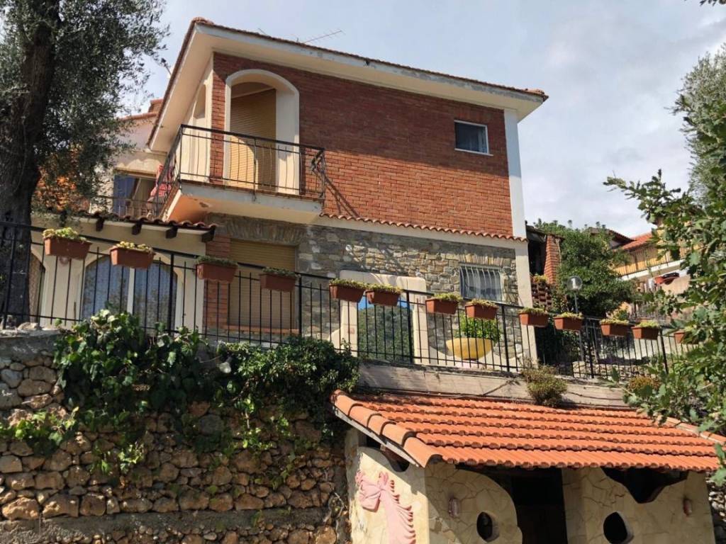 Villa a Ventimiglia - Foto 2