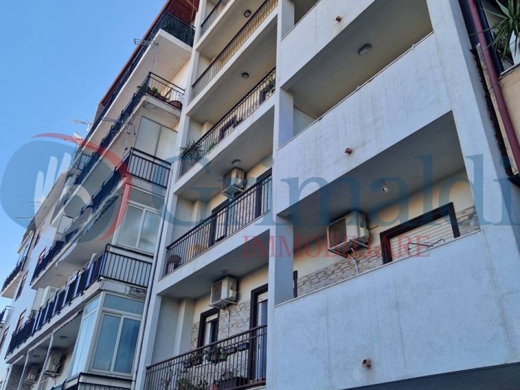 Appartamento a Messina in Via Siligato - Foto 2