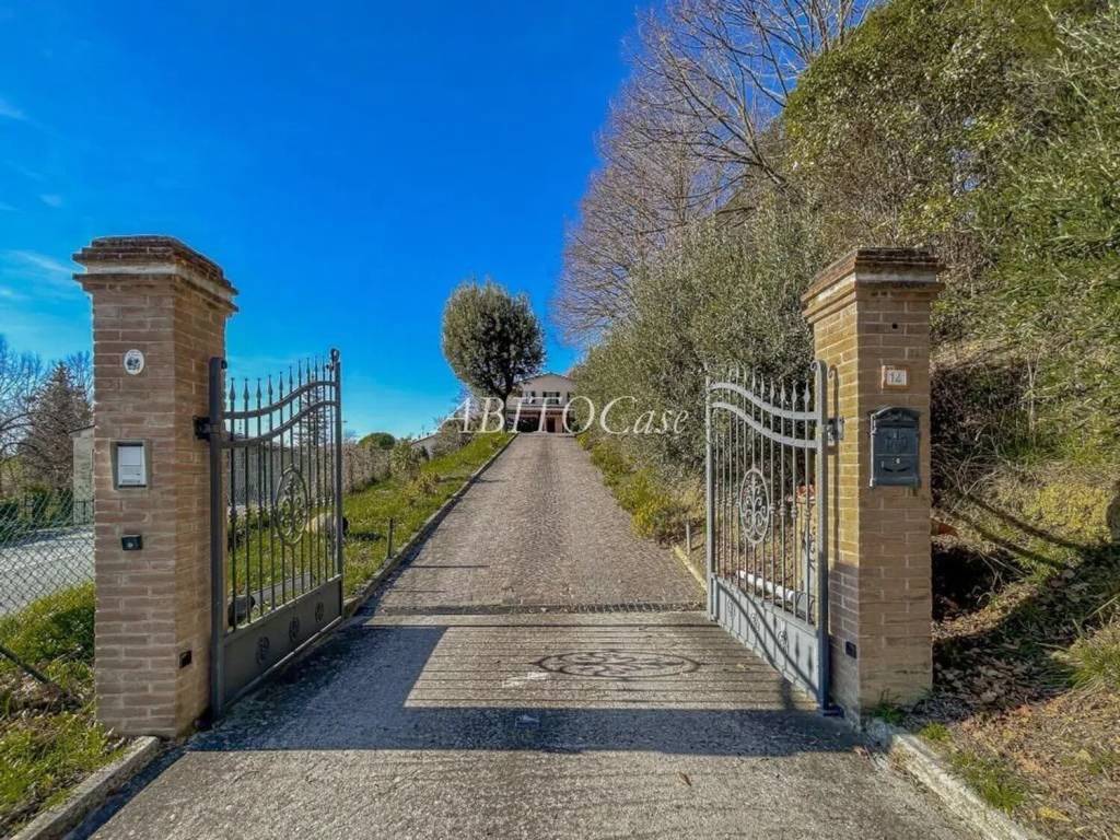 Villa a Mondavio in Contrada Bottaccio S.N.C. - Foto 2