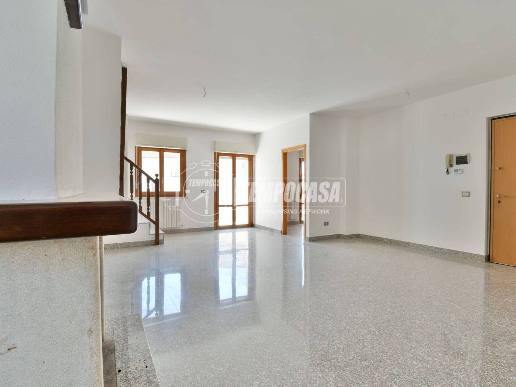 Appartamento a Ascoli piceno in Via Emidio Luzi 79/B - Foto 2