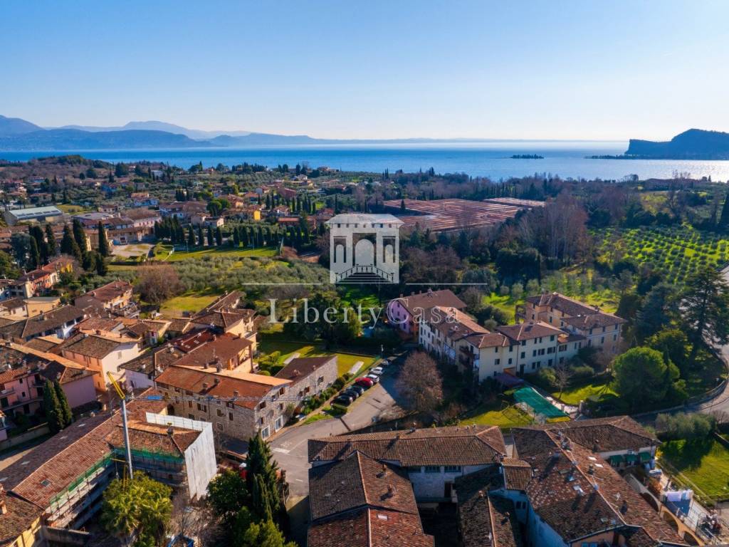 Appartamento a San felice del benaco in Via Garibaldi - Foto 2