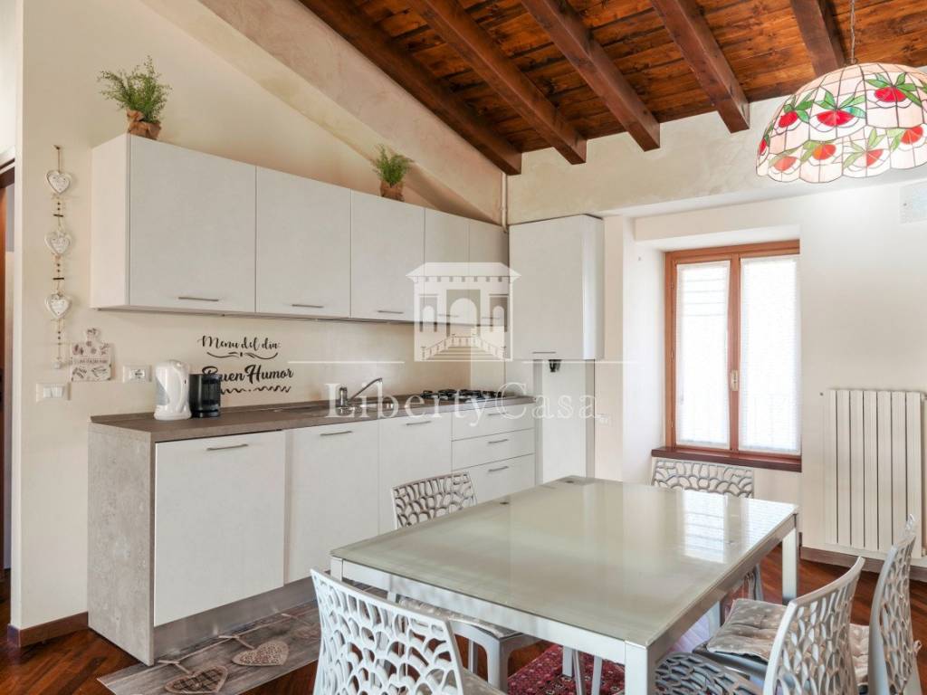 Appartamento a San felice del benaco in Via Garibaldi - Foto 5