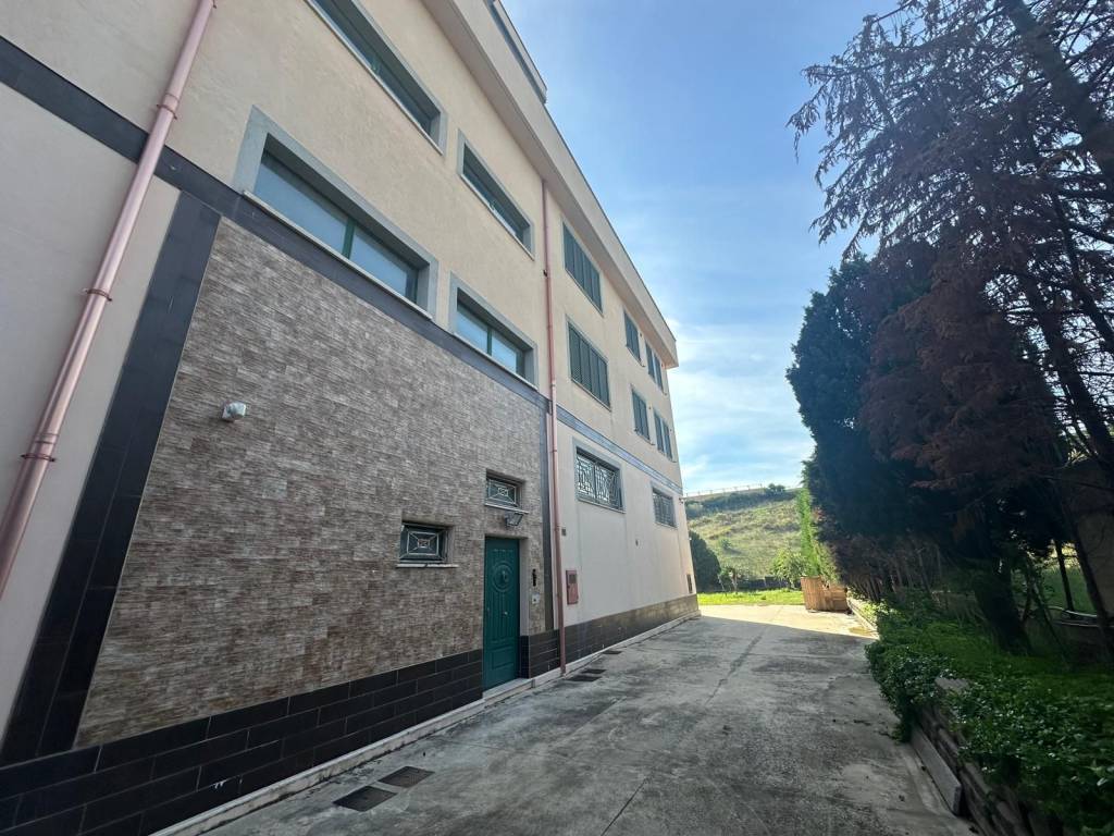 Immobile a Catanzaro in Viale Emilia, 100 - Foto 3