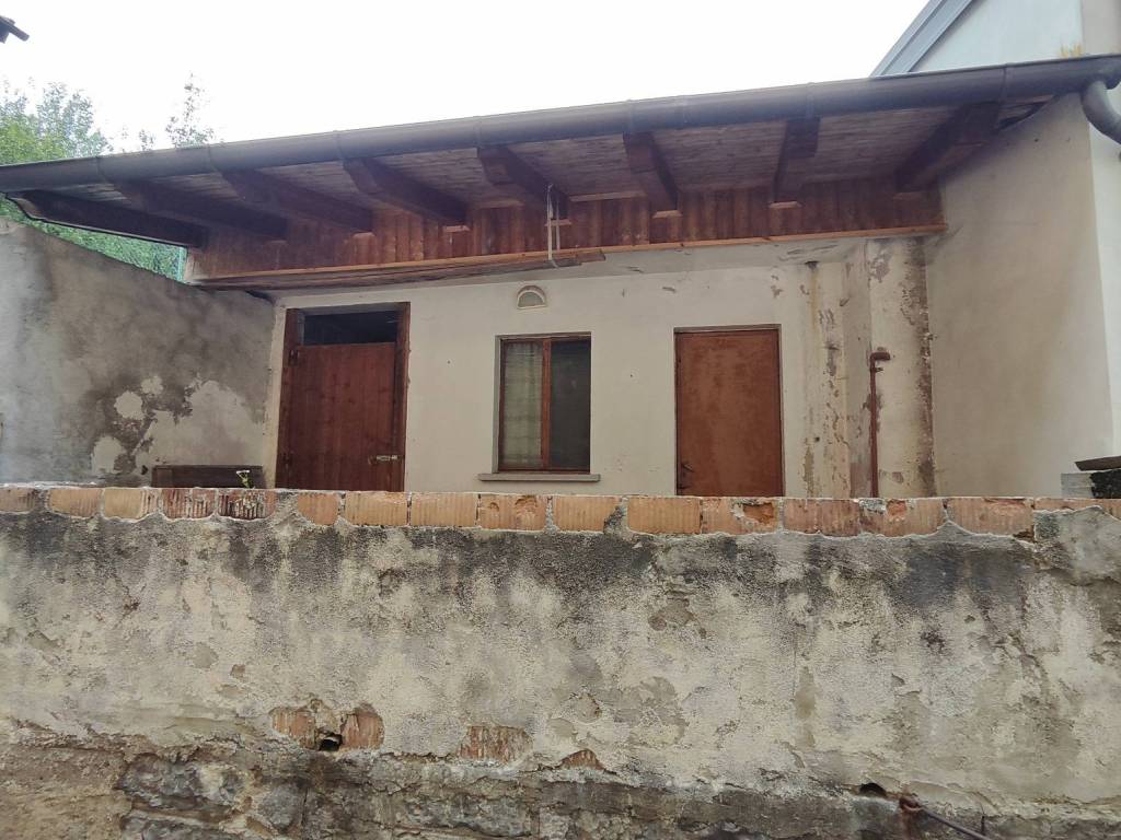 Villa a Tolmezzo in Frazione Fusea, Via Enfretez s.n.c - Foto 2
