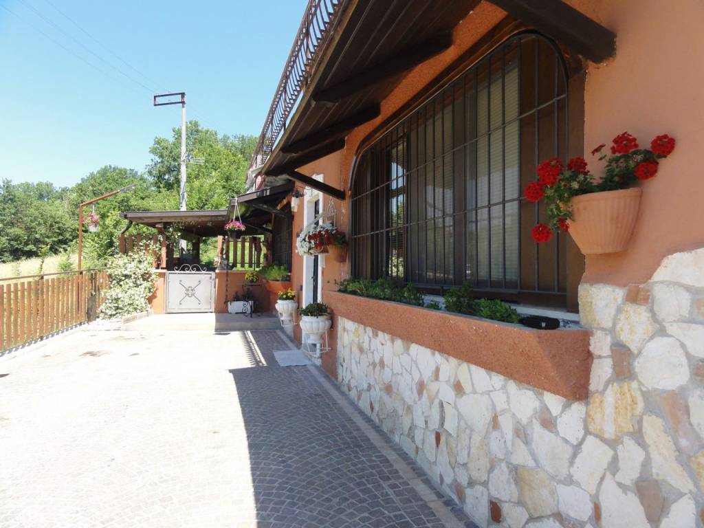 Appartamento a Ceccano in Via San Francesco Traversa 1 - Foto 2