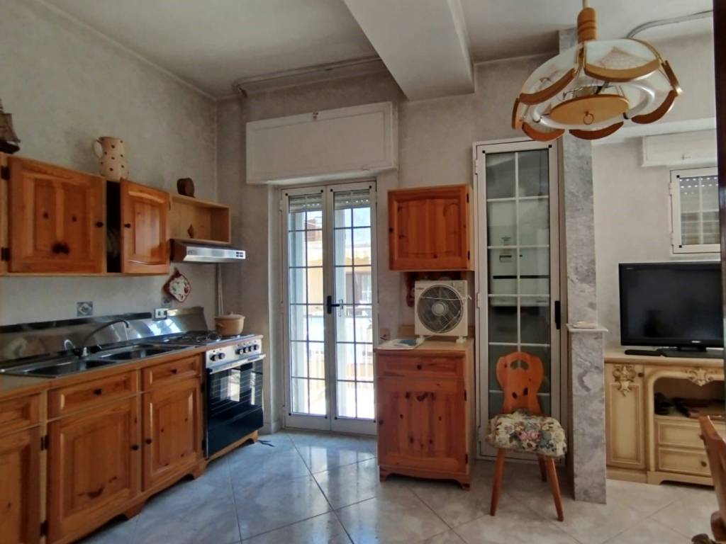 Palazzo / stabile a Barletta in Via Dottor Giuseppe Canfora - Foto 4