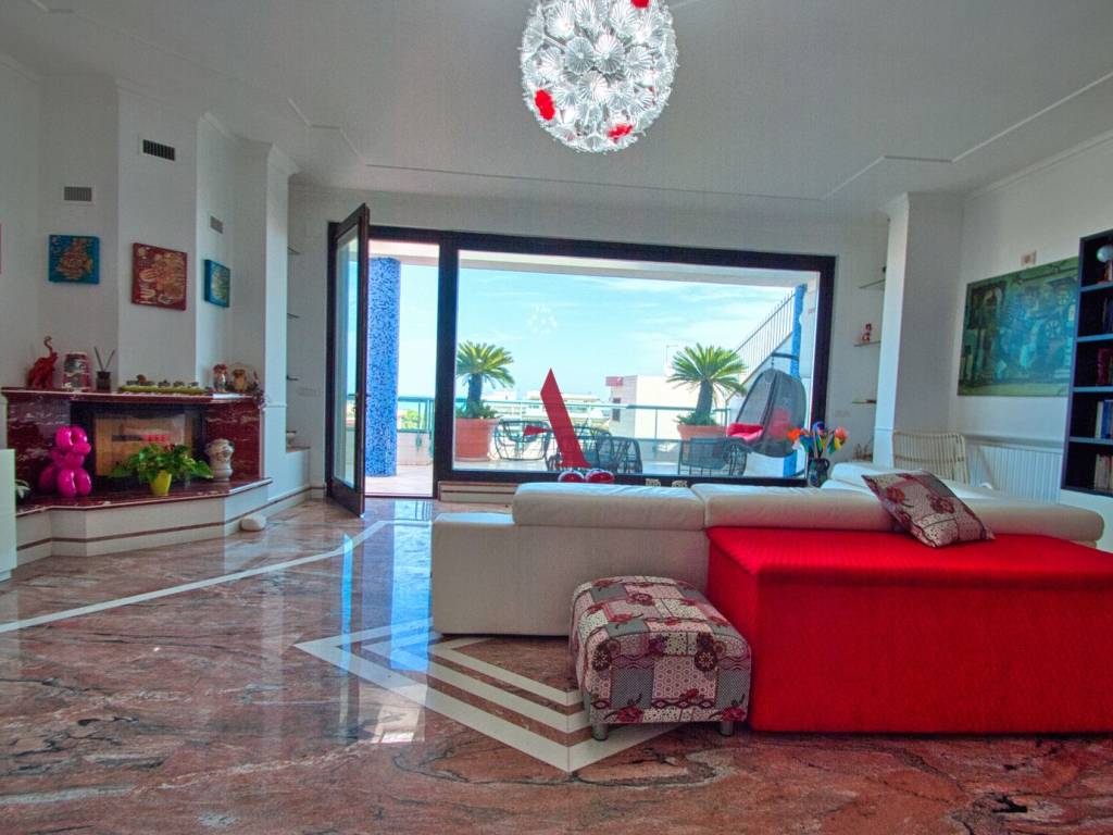 Appartamento a Trani in Via Lorenzo Bonomo - Foto 2