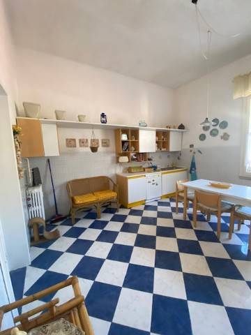 Appartamento a Ventimiglia in Via Camillo Benso di Cavour - Foto 4