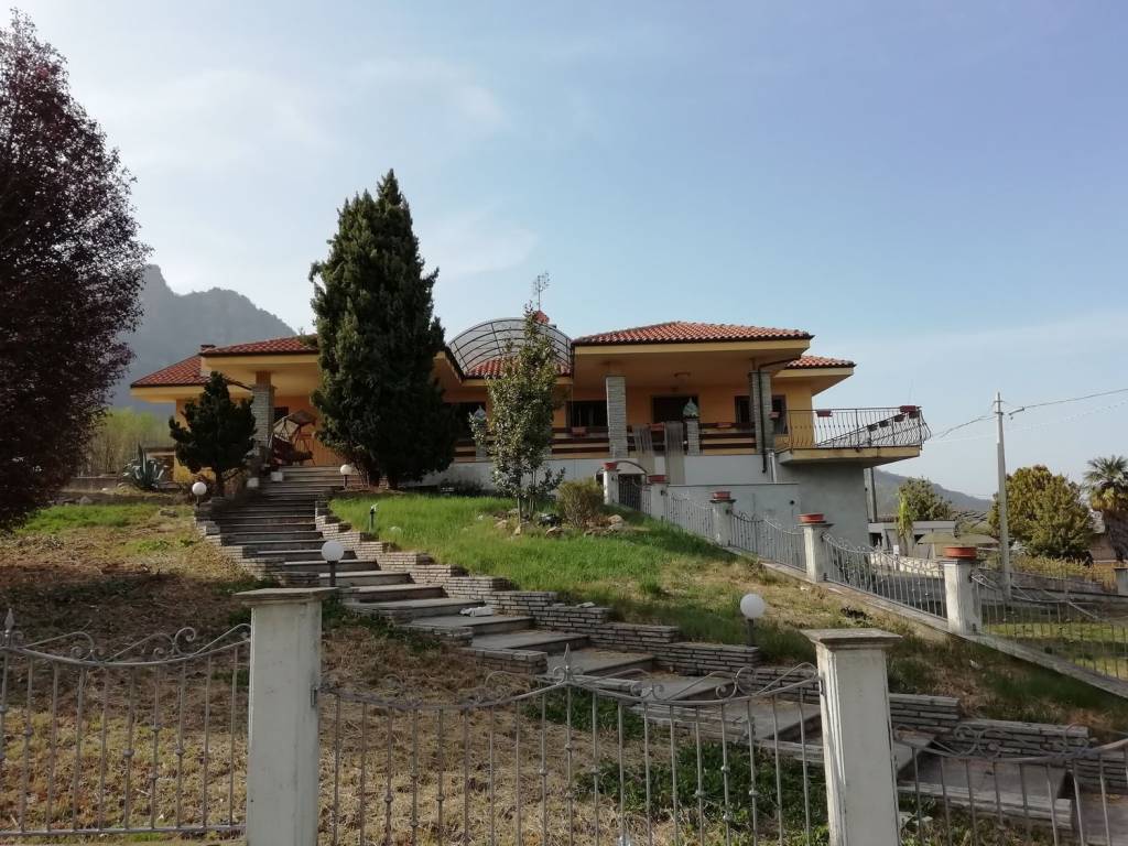 Villa a Envie in Via Luisetta, 22 - Foto 2