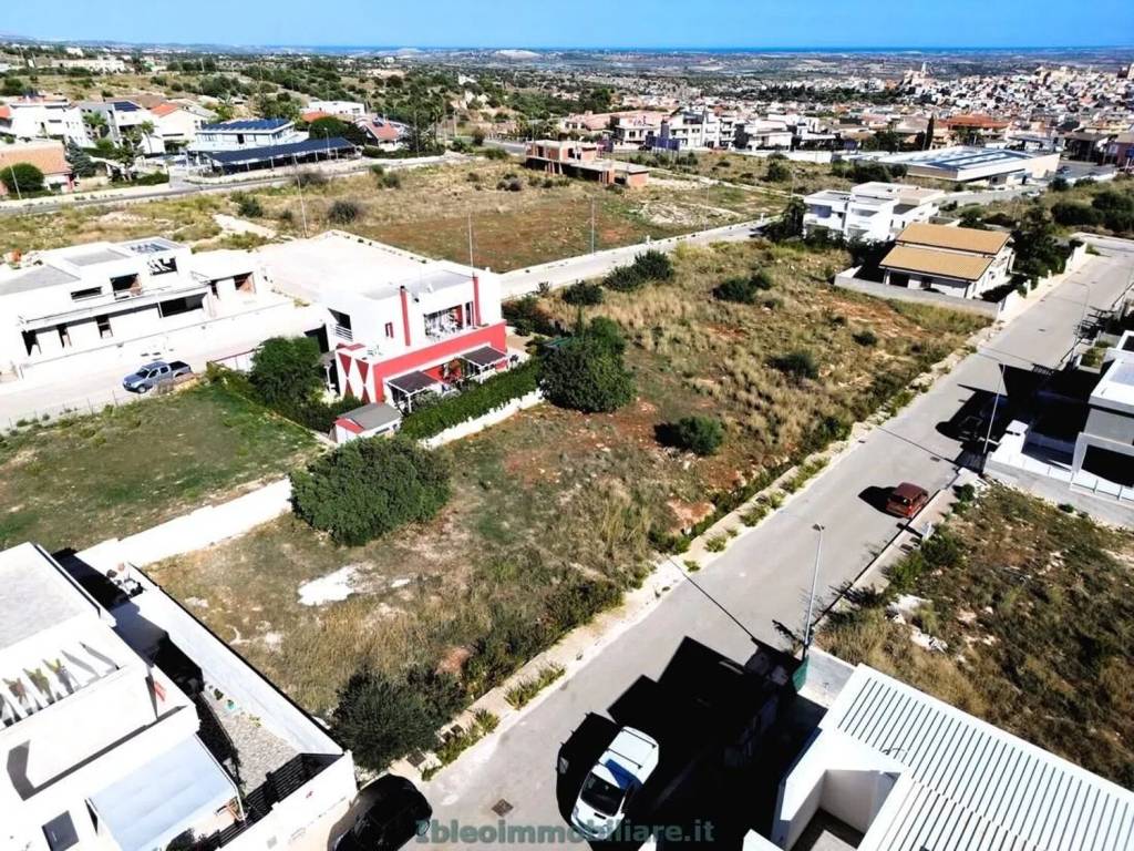 Terreno a Ispica in Via Aldo Rossi S.N.C. - Foto 3