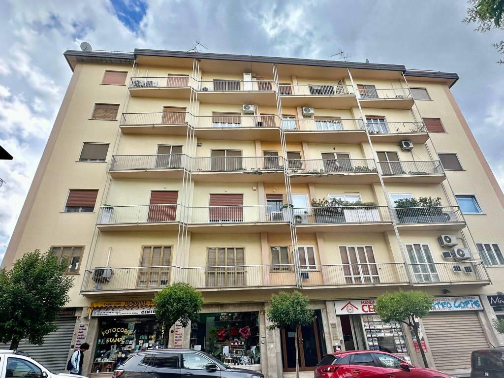 Appartamento a Benevento in Viale Antonio Mellusi - Foto 2