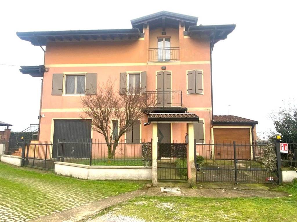Villa a Pontoglio in Via Palosco, 23 - Foto 3