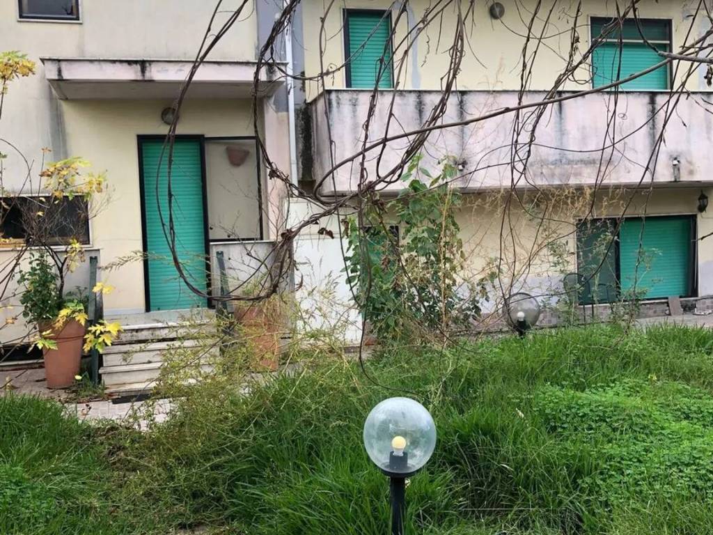 Villa a Eboli in Contrada Cioffi S.N.C. - Foto 3