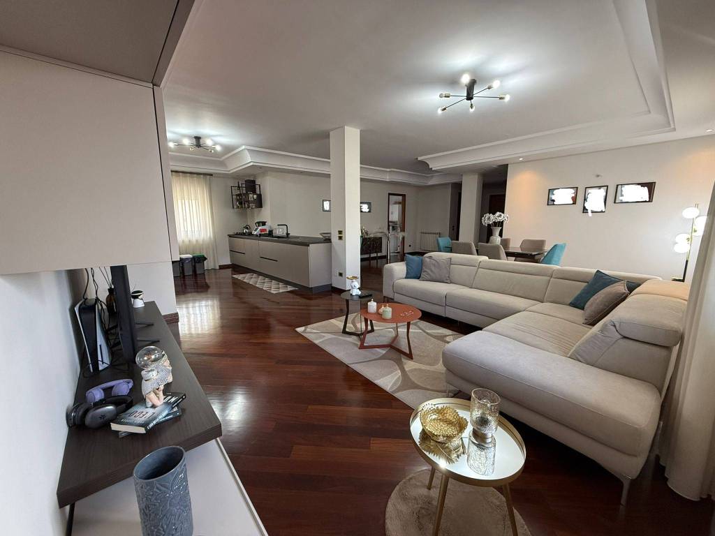 Appartamento a Caltanissetta in Via Giuseppe Romita, 2 - Foto 4