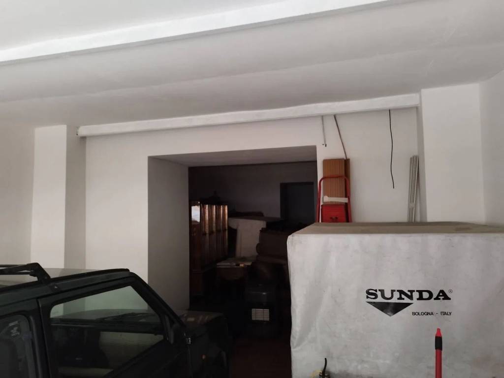 Box / garage a Avellino in Via Cristoforo Colombo S.N.C. - Foto 3