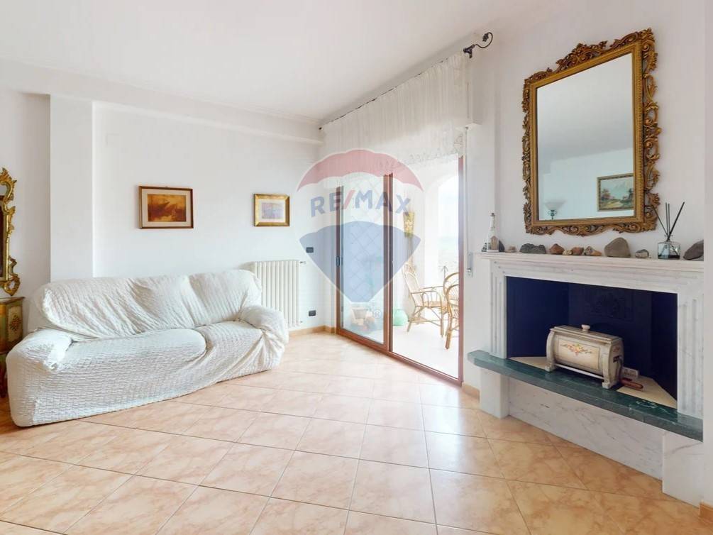 Appartamento a Mattinata in Corso Matino, 5 - Foto 3