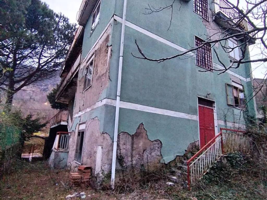 Villa a Monteforte irpino in Via Garibaldi S.N.C. - Foto 2