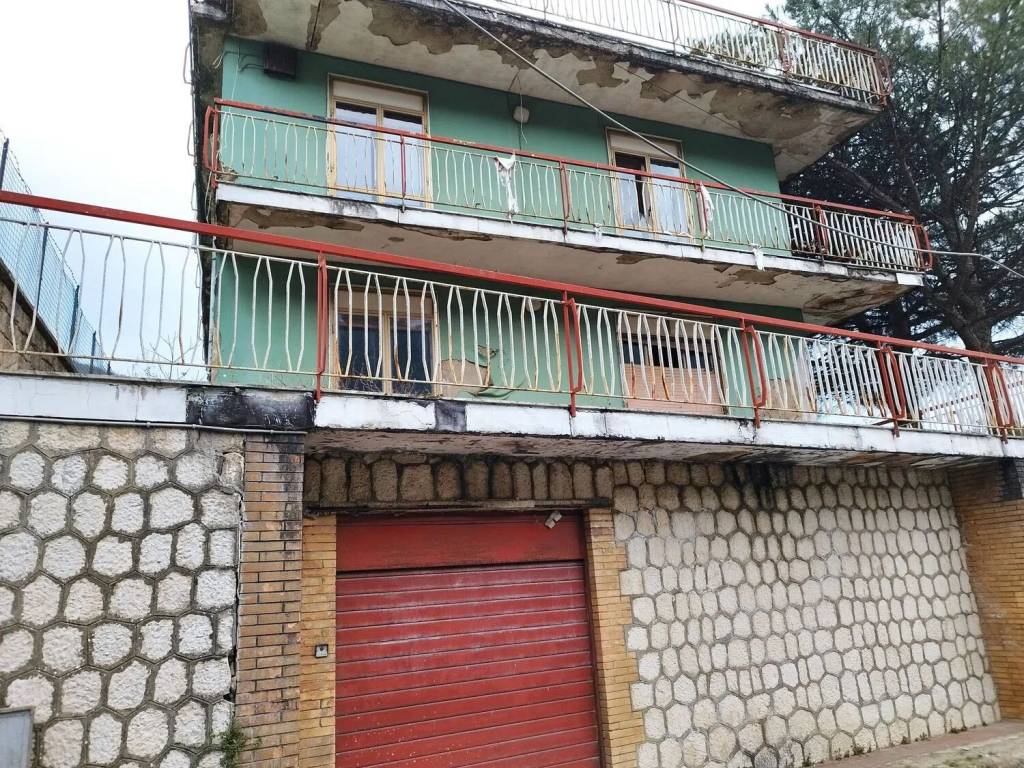 Villa a Monteforte irpino in Via Garibaldi S.N.C. - Foto 4