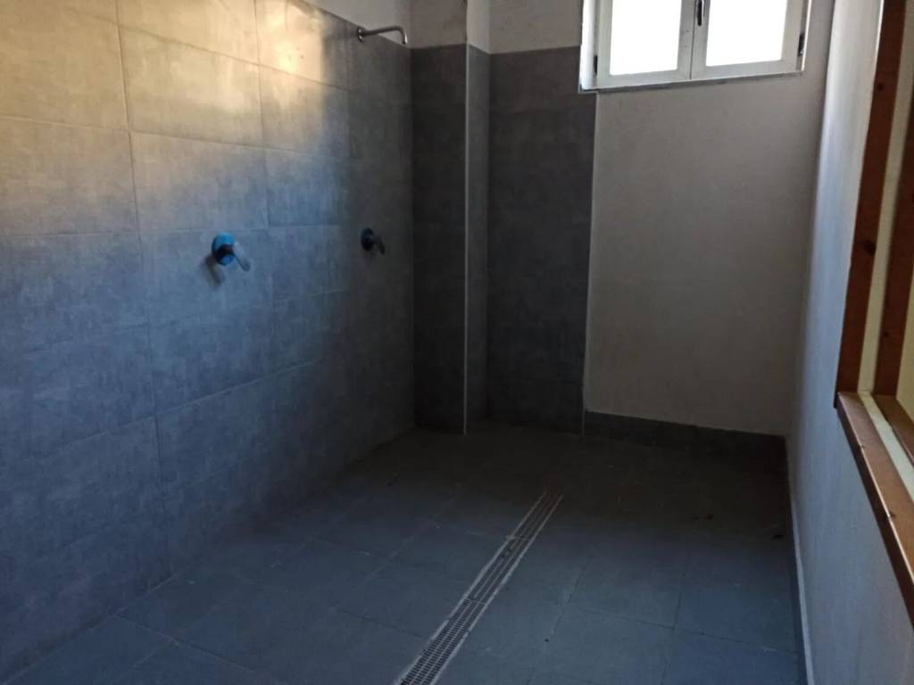 Immobile a Avellino in Piazza Garibaldi S.N.C. - Foto 5