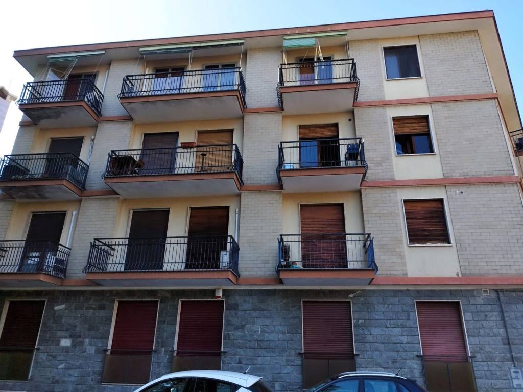 Appartamento a Novara in Viale Papa Giovanni XXIII, 52 - Foto 2