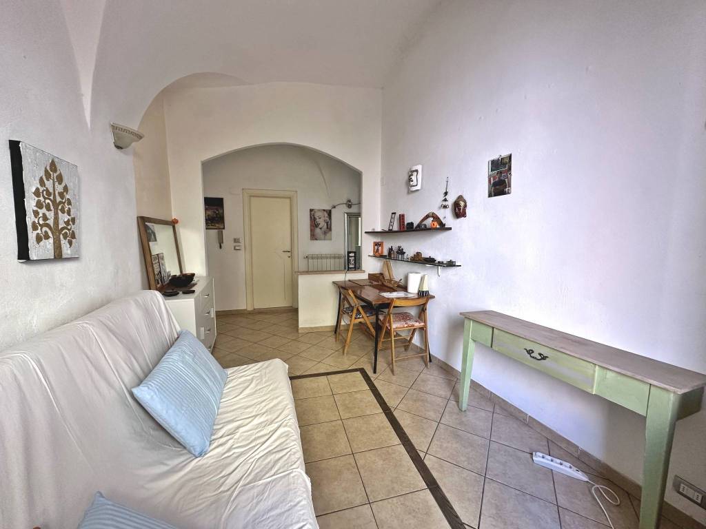 Appartamento a Finale ligure in Via Monte Tabor, 8 - Foto 3