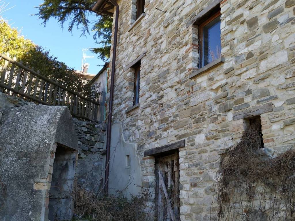 Casa indipendente a Carpegna in Via San Pietro, 3 - Foto 2