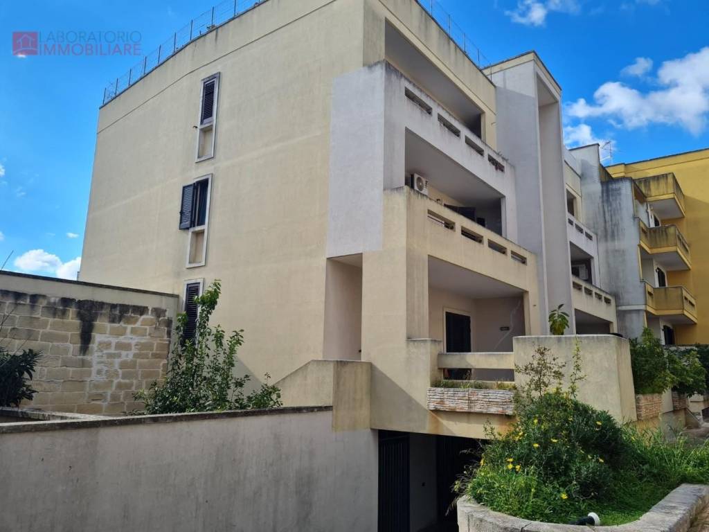 Appartamento a Lizzanello in Via Giacomo Matteotti, - Foto 2