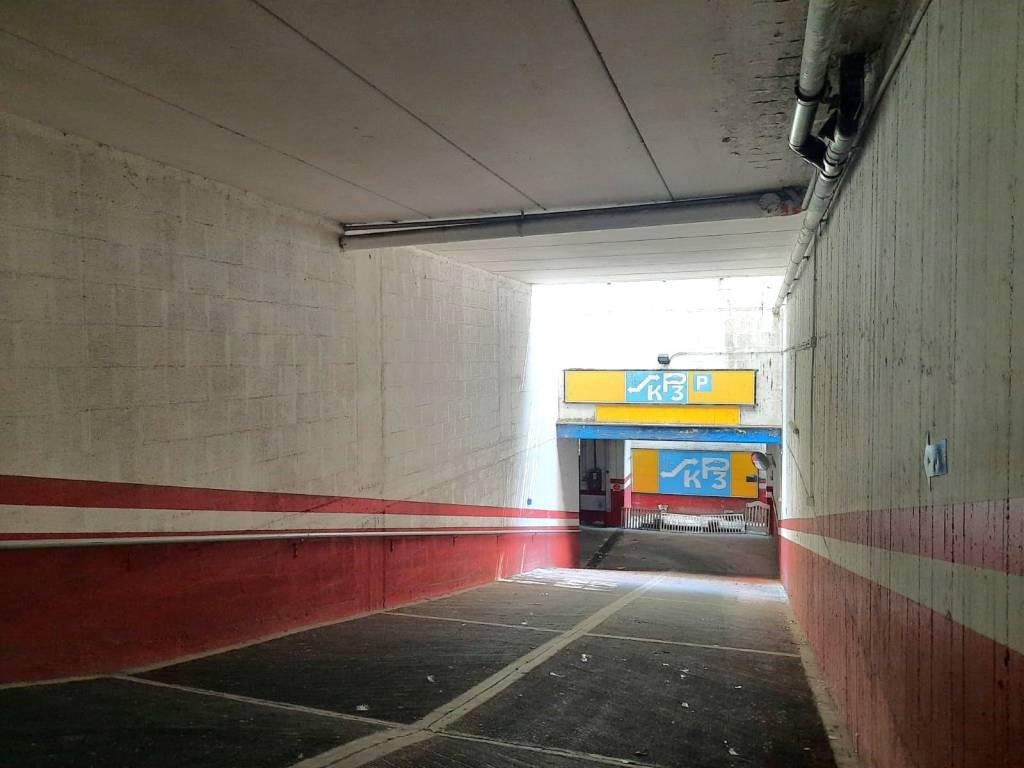 Box / garage a Bari in Via Giovanni Amendola - Foto 4