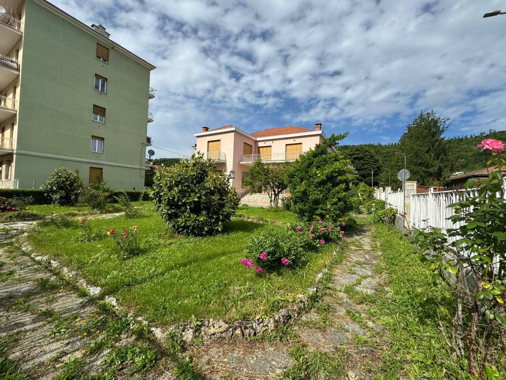 Villa a Millesimo in Via Trento e Trieste - Foto 2