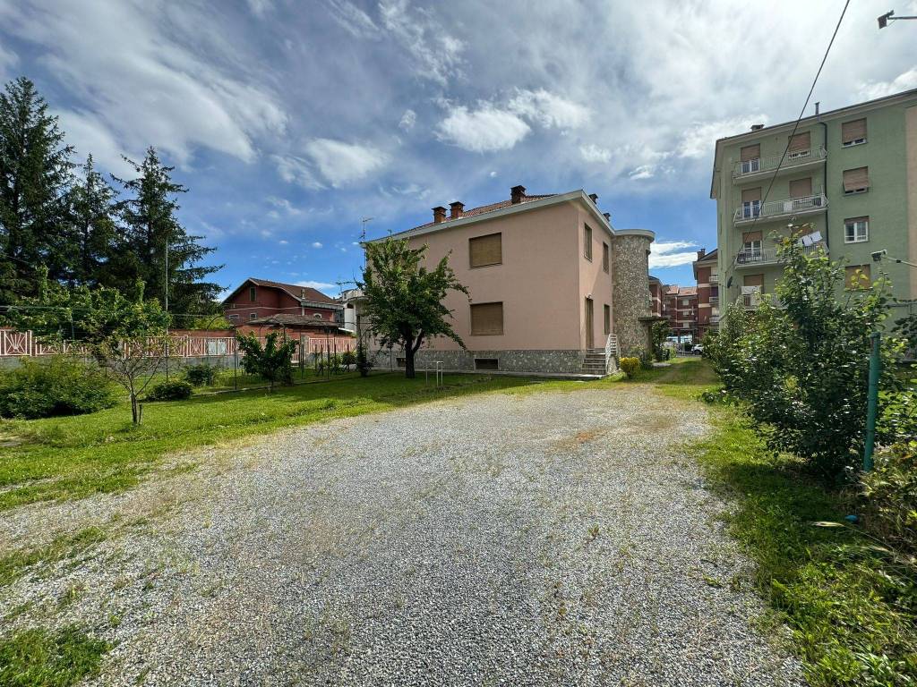Villa a Millesimo in Via Trento e Trieste - Foto 3