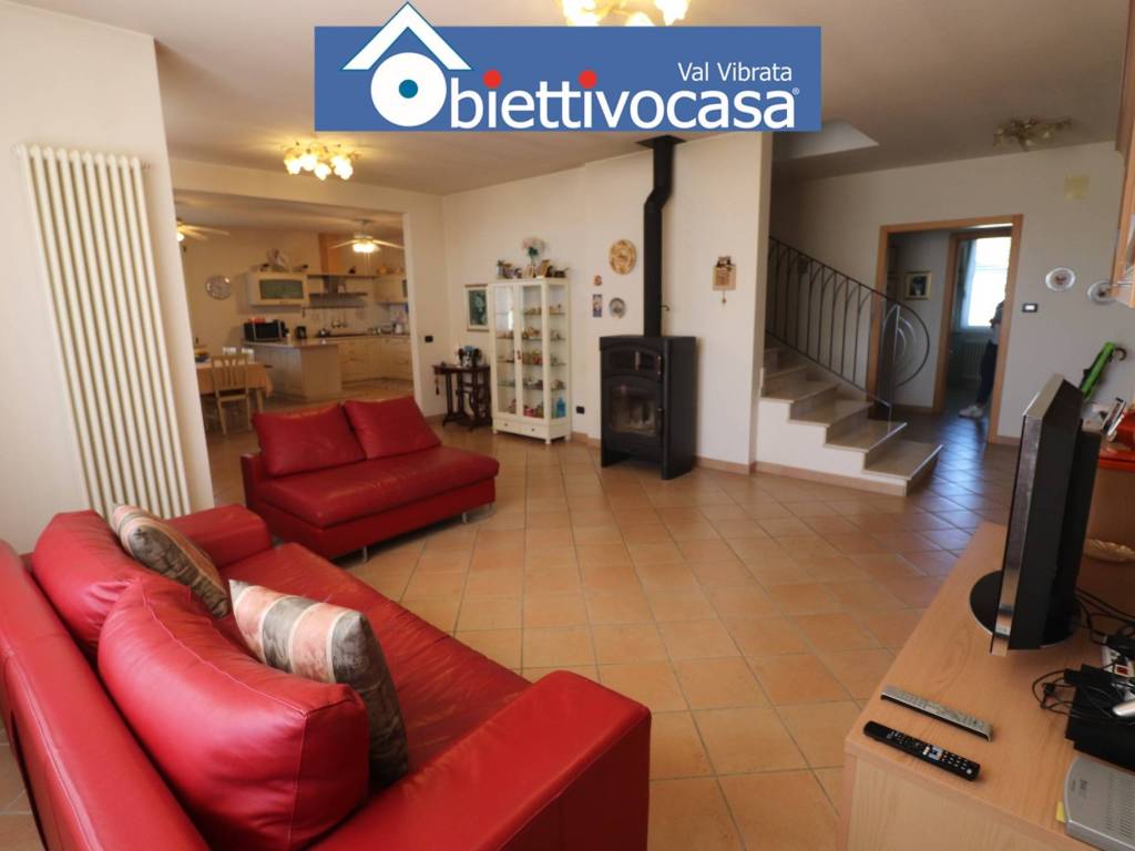 Villa a Nereto in Strada Comunale Parignano Inferiore - Foto 4