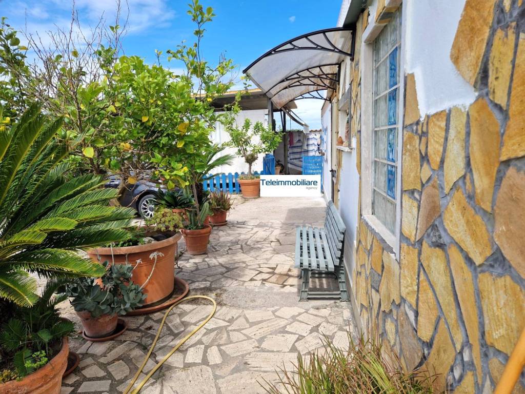 Villa a San felice circeo in Via Vigne di Circe, 6 - Foto 2