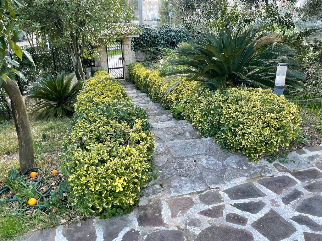 Villa a Lenola in Via Valle Bernardo, 49 - Foto 3