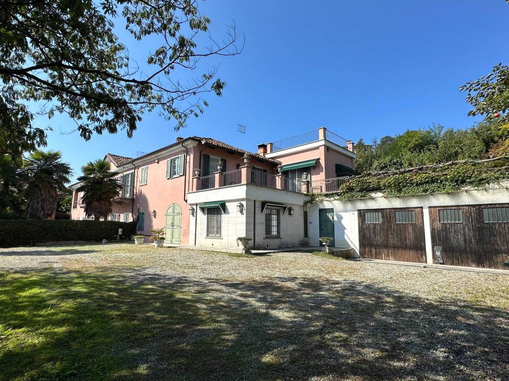 Villa a Saluzzo in Via Giovanni Battista Bodoni, 84 - Foto 3